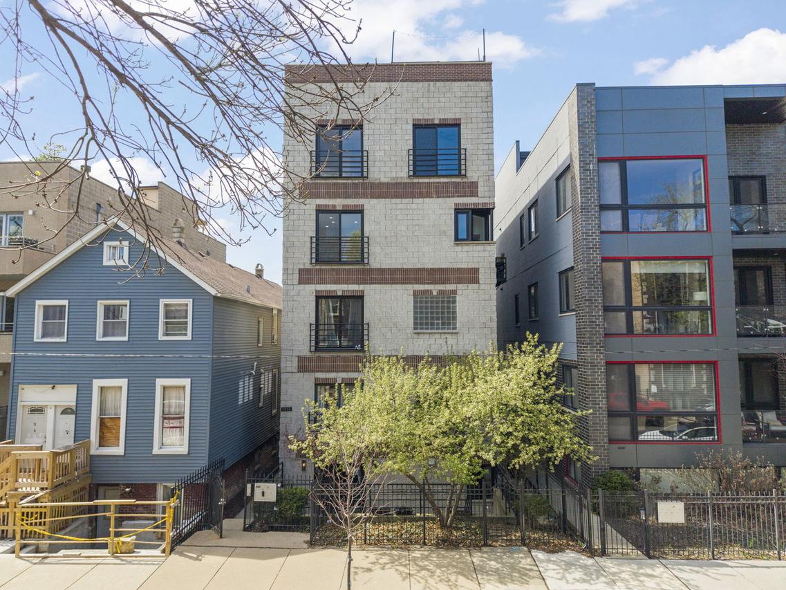 1016 N Marshfield St. #3, Chicago, IL 60622