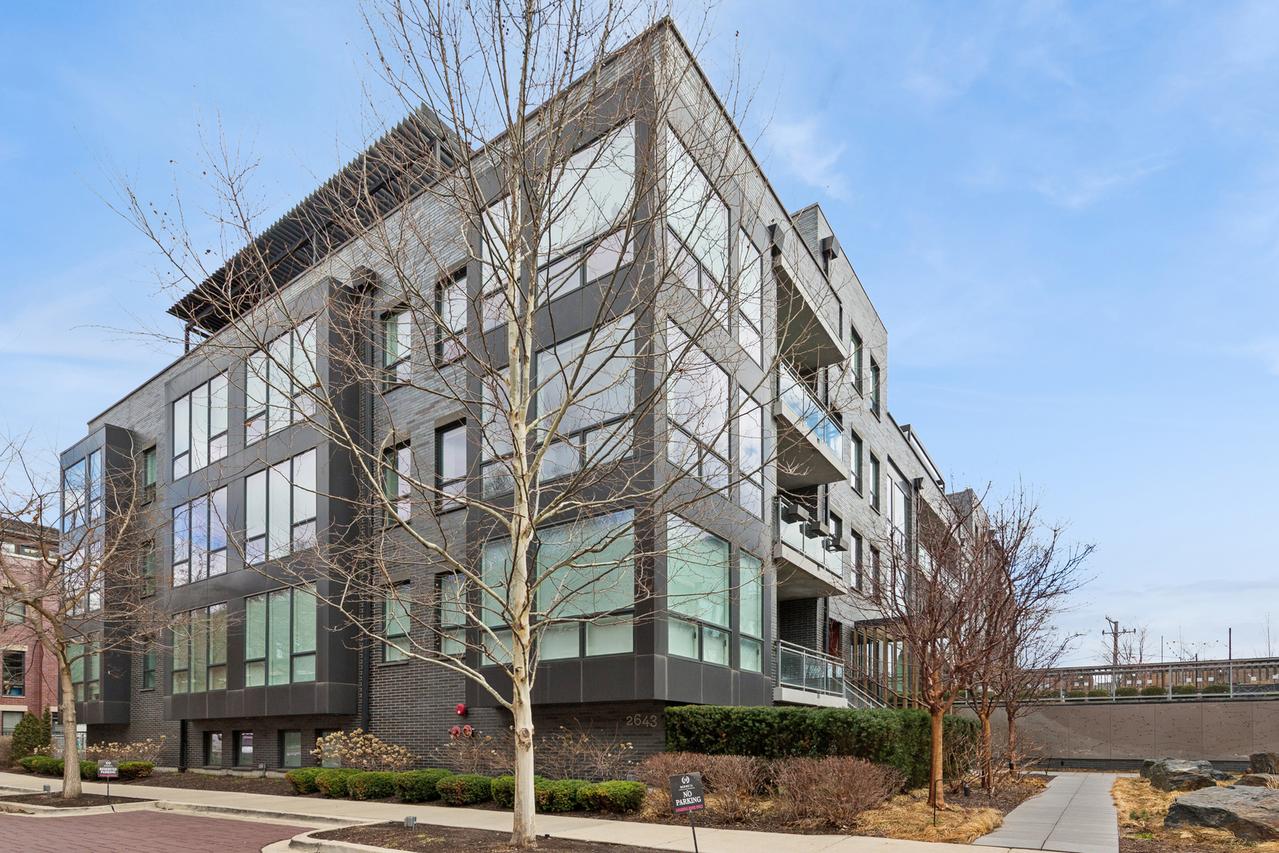 2643 N Hermitage Ave. #202, Chicago, IL 60614
