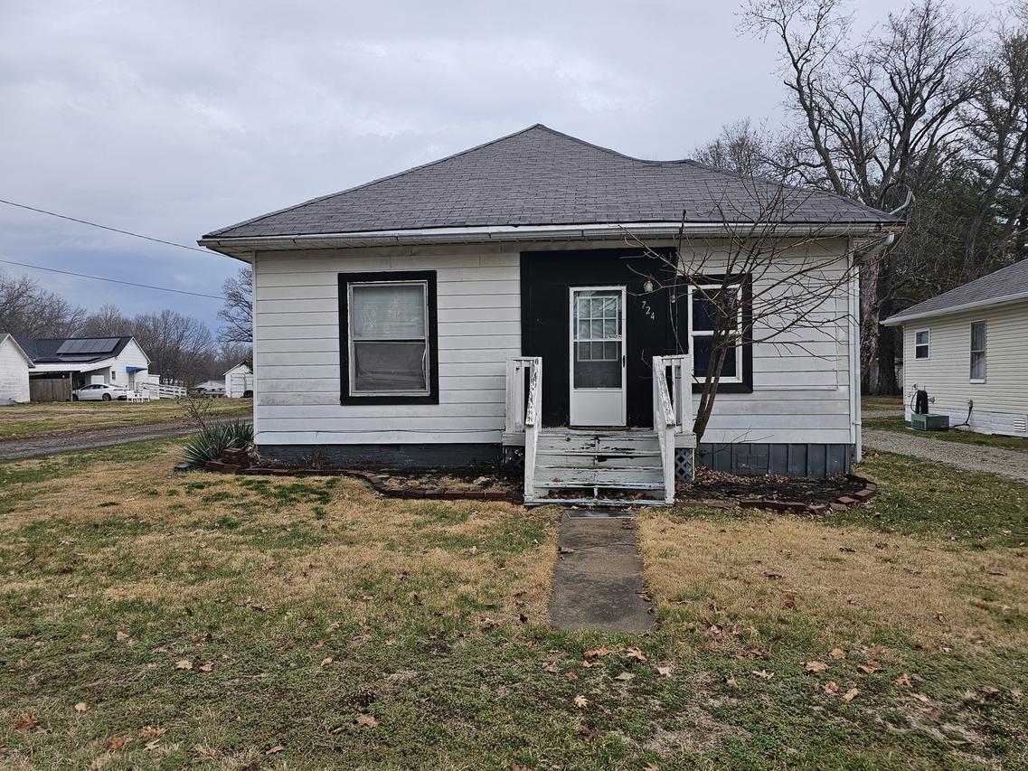 724 Park Ave., Mt Vernon, IL 62864