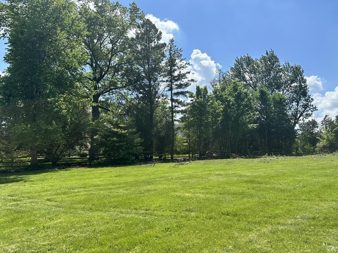 110 E Farnham Ln., Wheaton, IL 60189