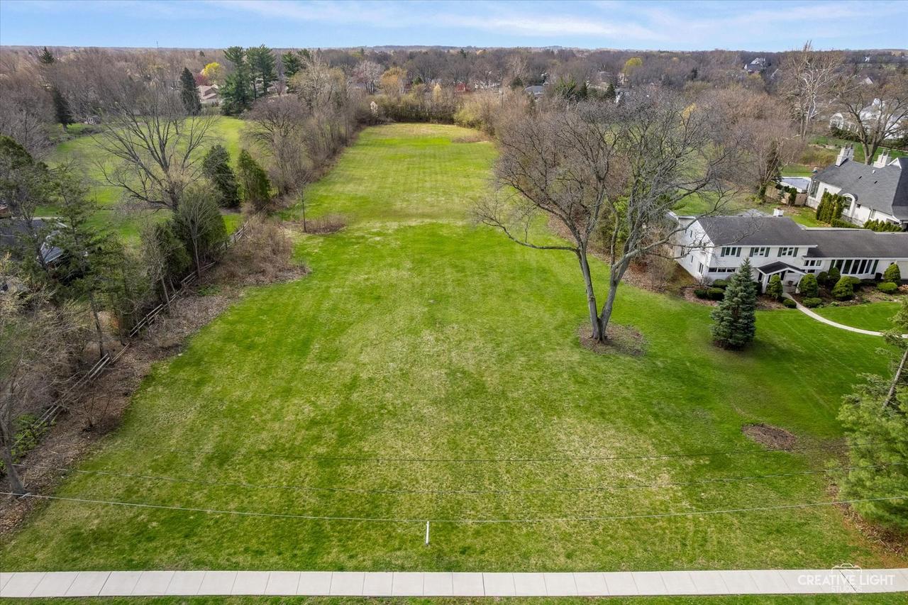 110 E Farnham Ln., Wheaton, IL 60189