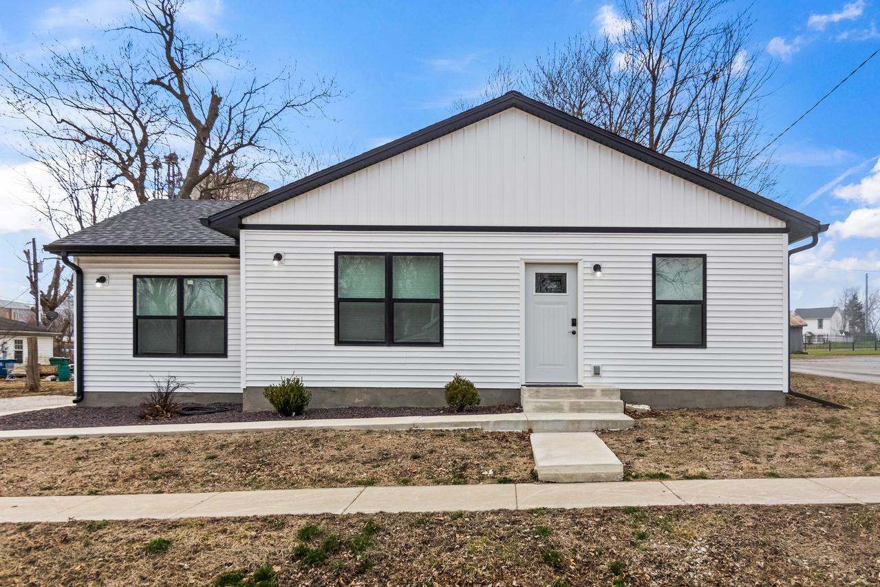 105 S East St., Towanda, IL 61776