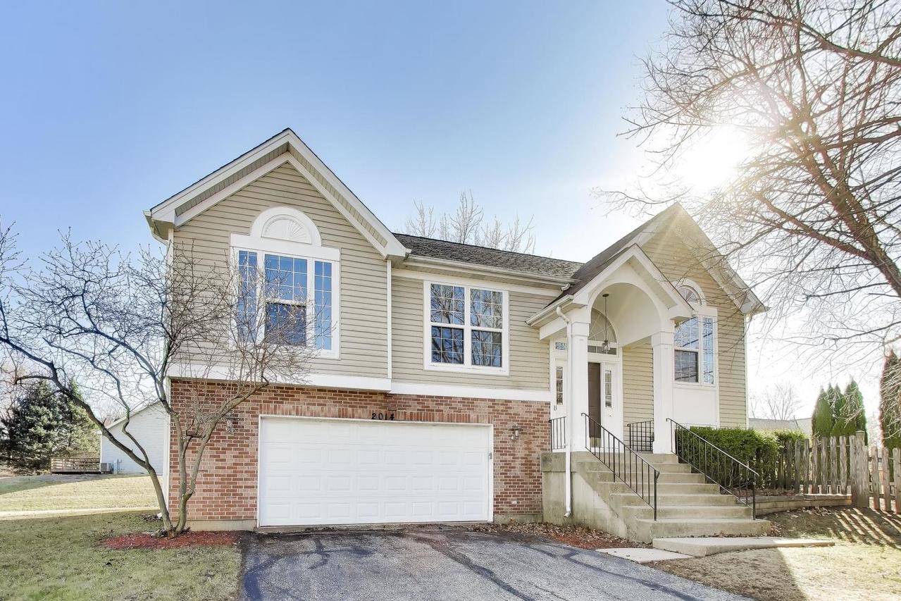 2014 Aspen Dr., Woodstock, IL 60098