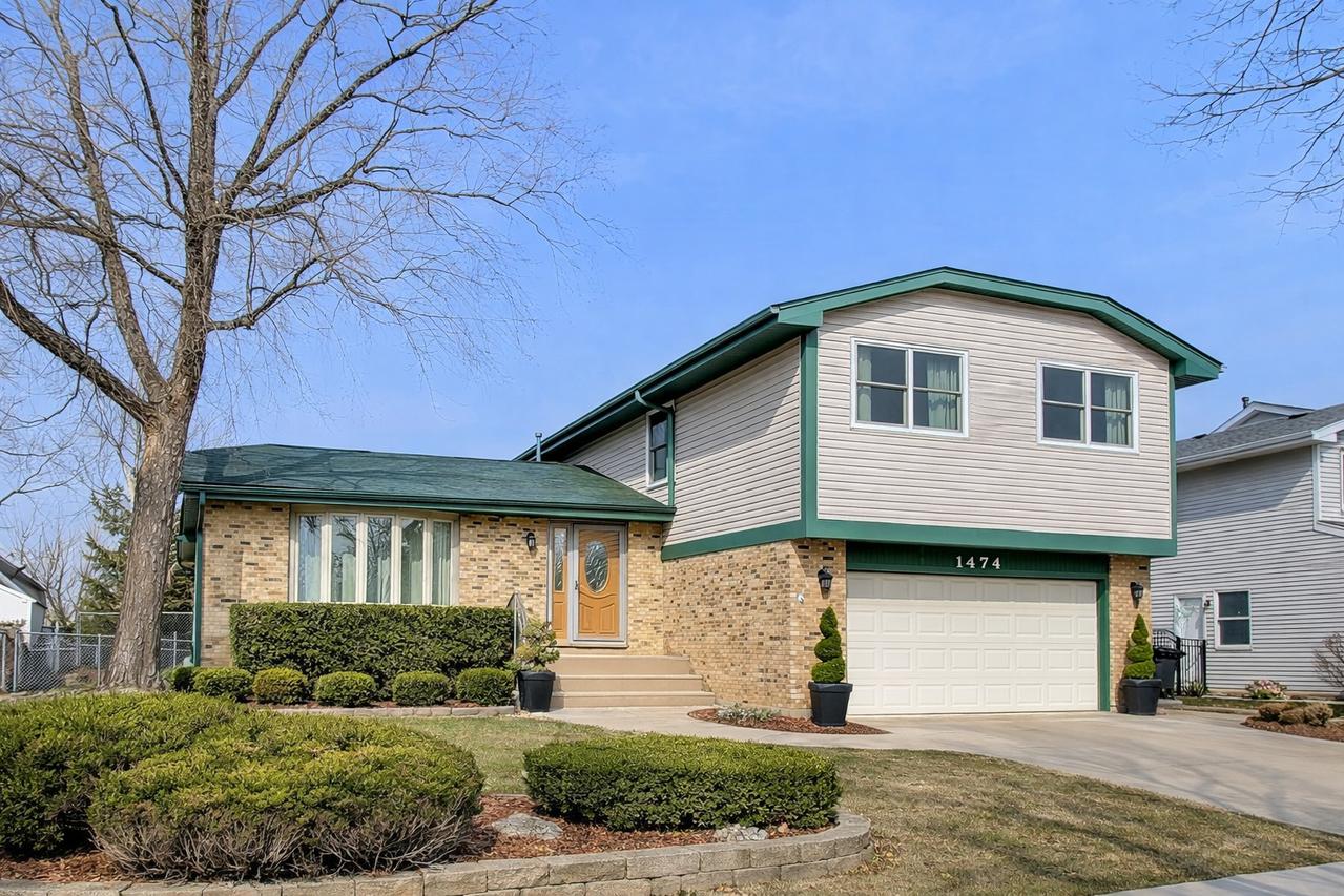 1474 Haar Ln., Elk Grove Village, IL 60007