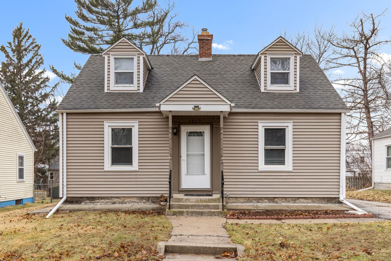 1615 Warren Rd., Rockford, IL 61108