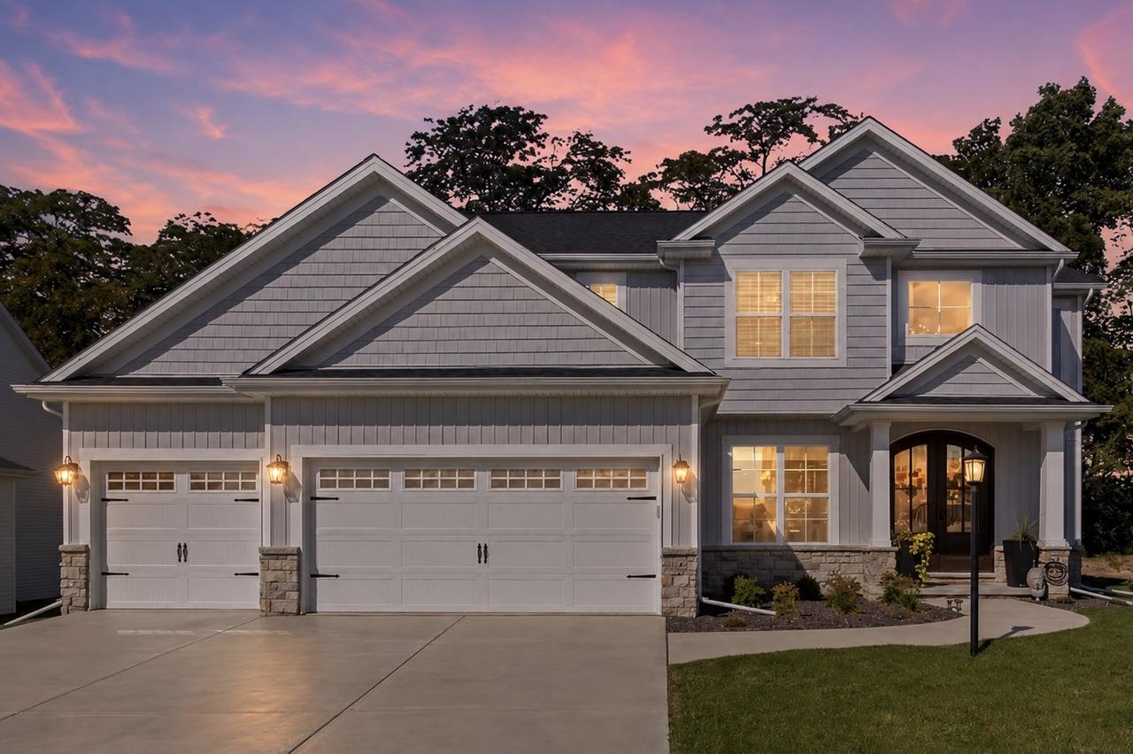 1207 Briarwood Ln., Mahomet, IL 61853