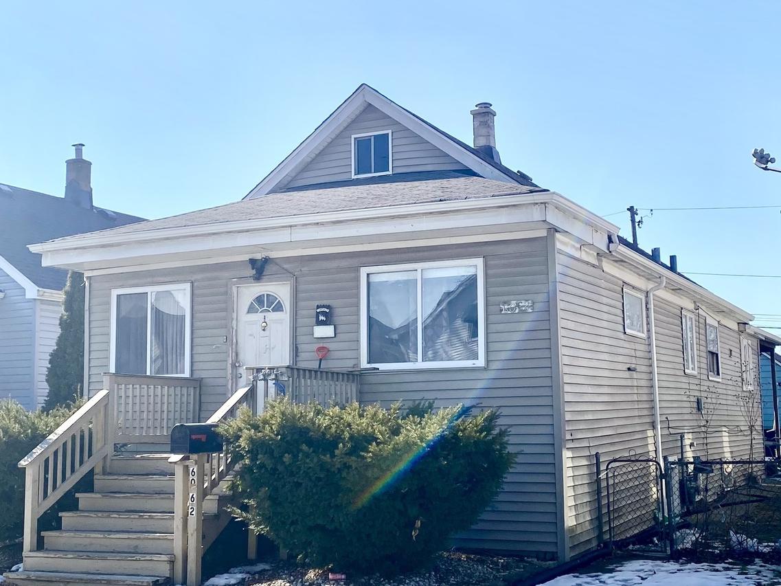 6062 S 74th Ct., Summit, IL 60501