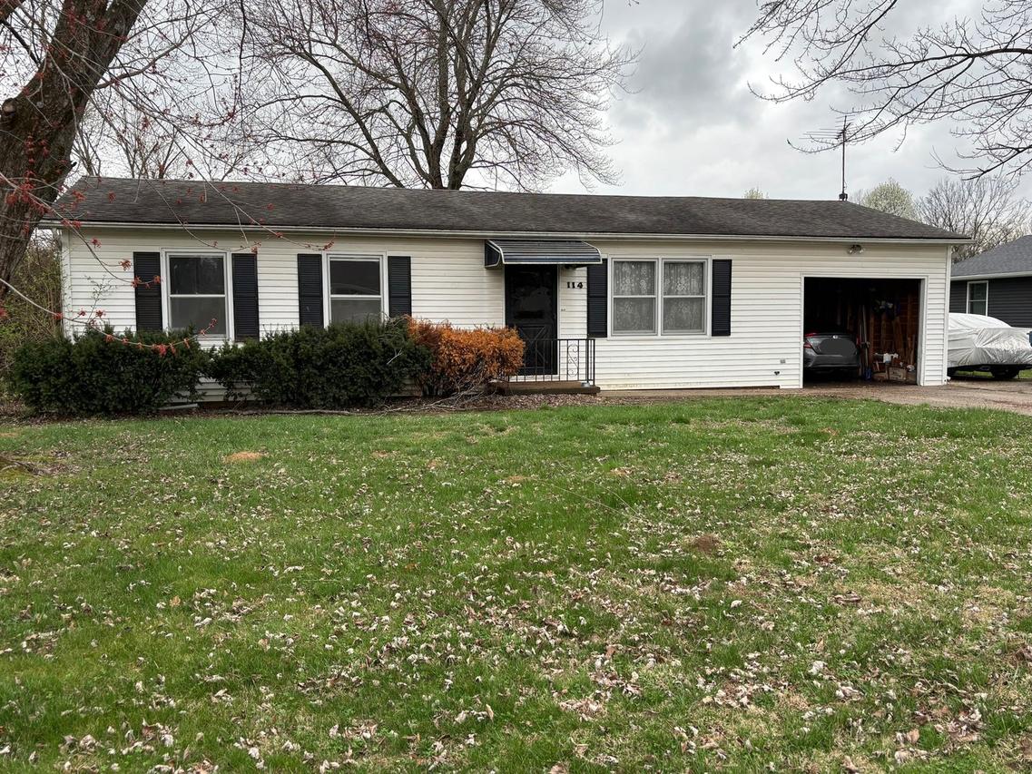 114 Evergreen Dr., Anna, IL 62906