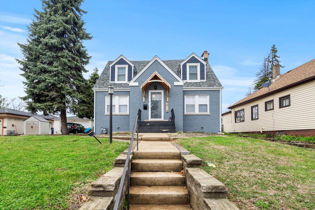 2718 W 96th Pl., Evergreen Park, IL 60805