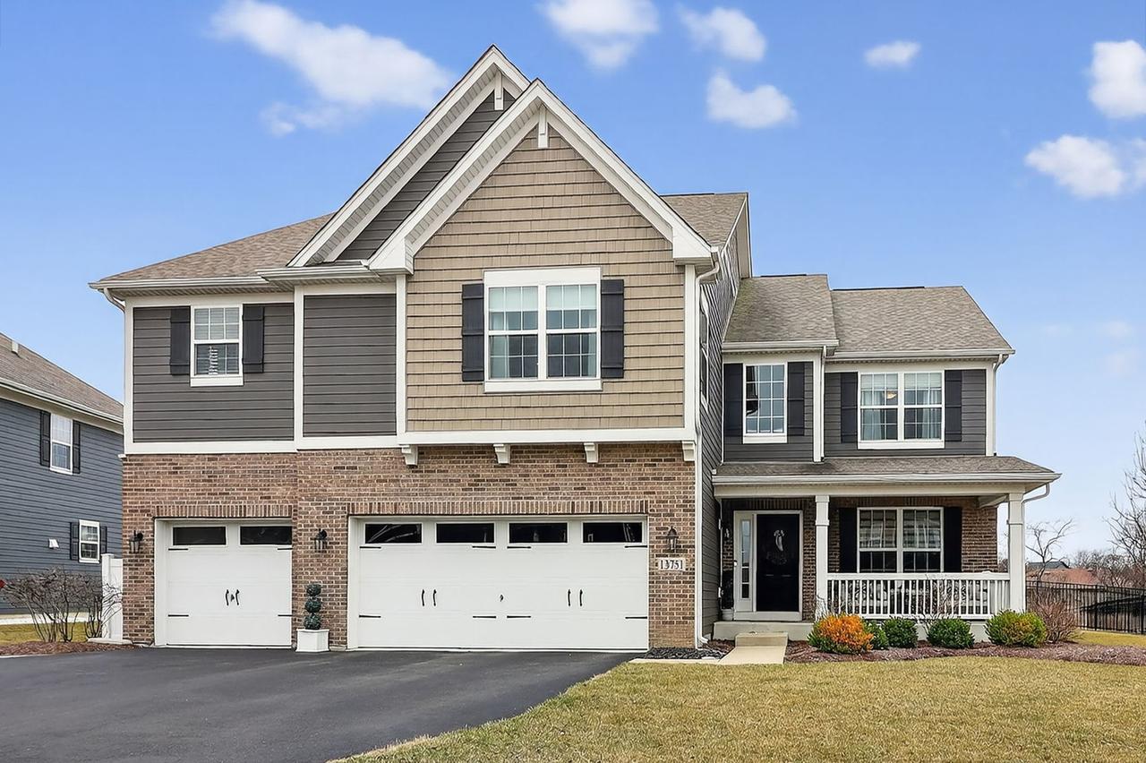 13751 Buchanan Dr., Lemont, IL 60439