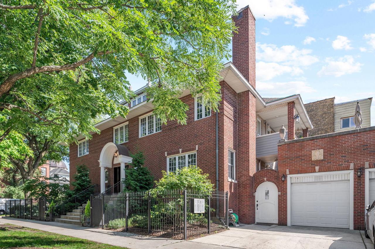 1705 W Leland Ave., Chicago, IL 60640