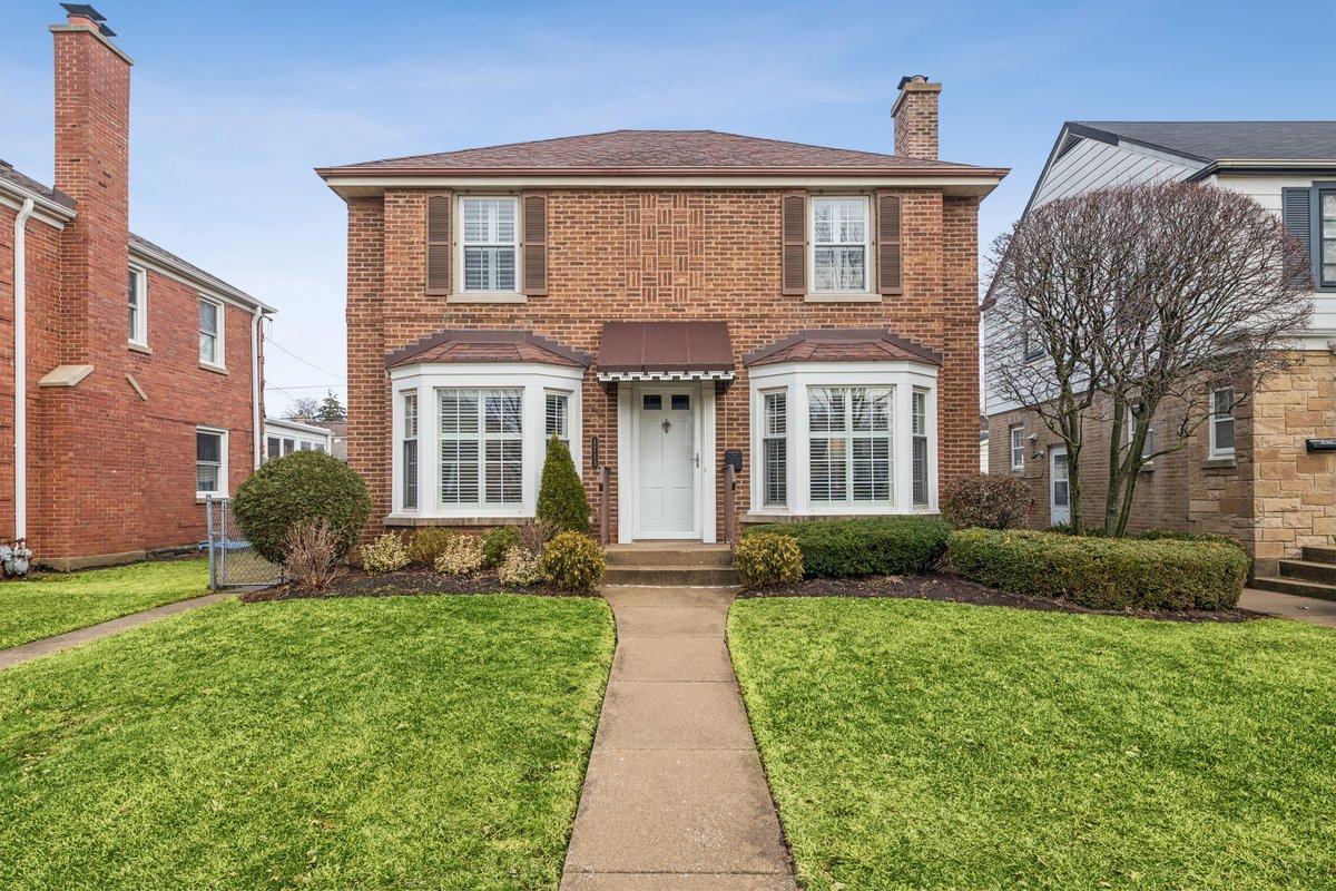 1713 N 76th Ct., Elmwood Park, IL 60707