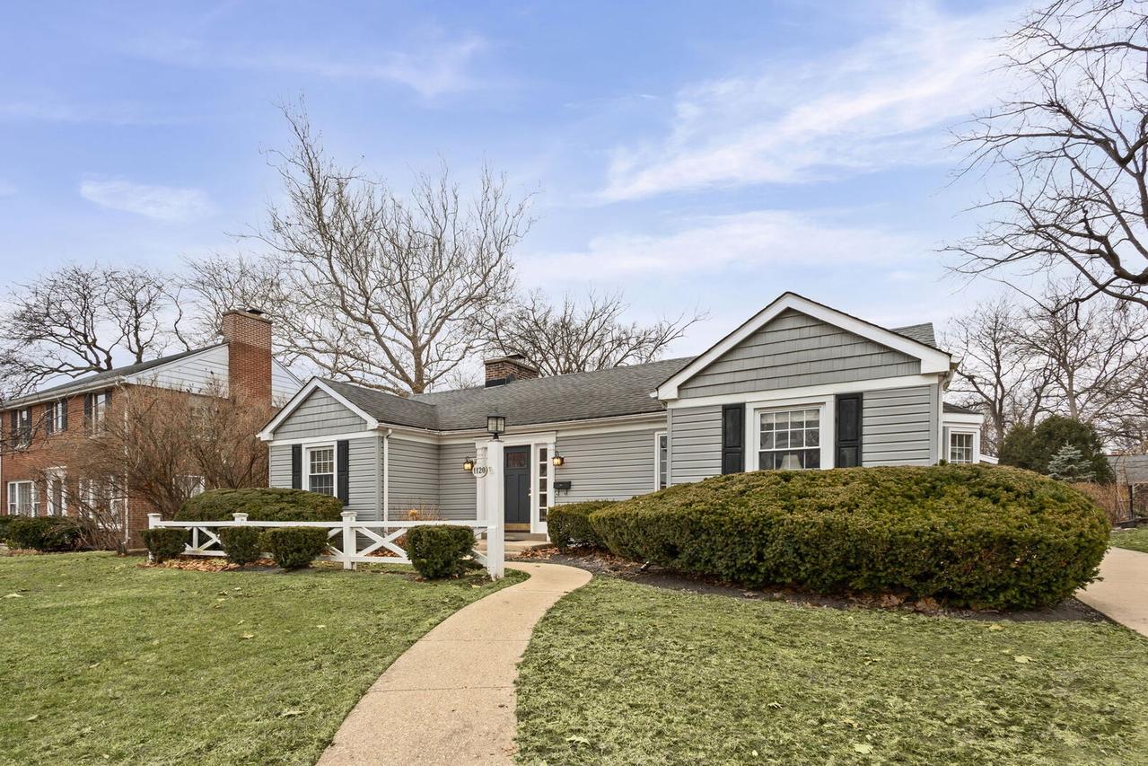 1120 Raleigh Rd., Glenview, IL 60025