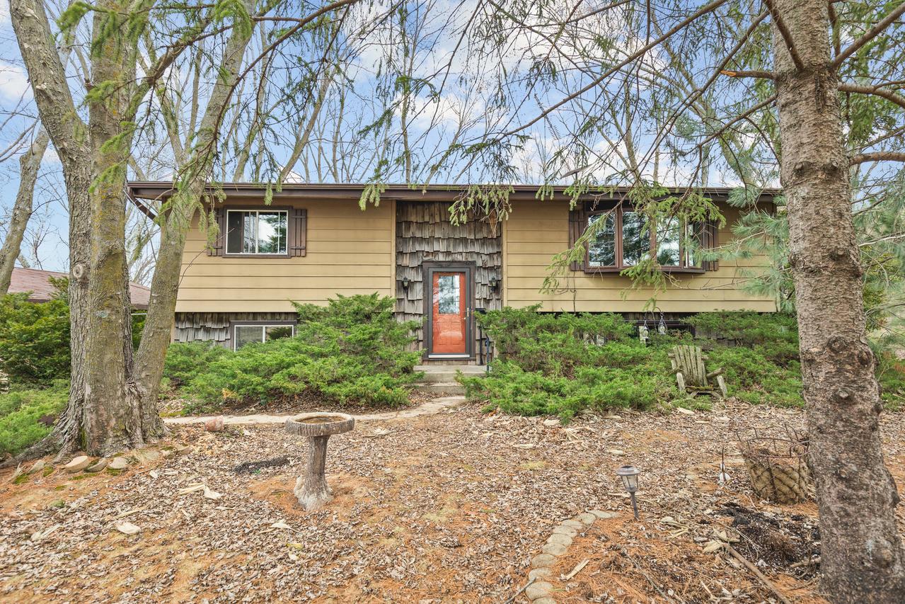 6867 N Eggert Rd., Rock City, IL 61070