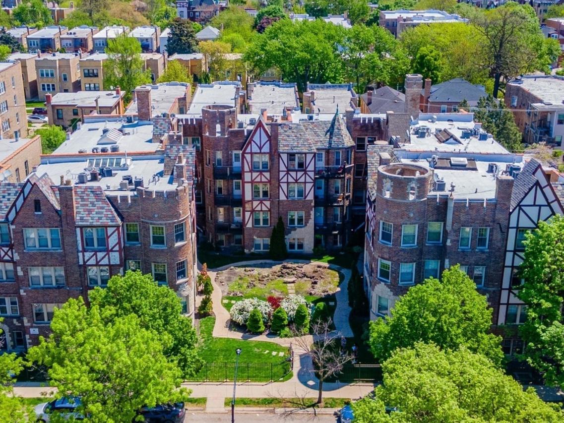 5717 N Kimball Ave. #2N, Chicago, IL 60659