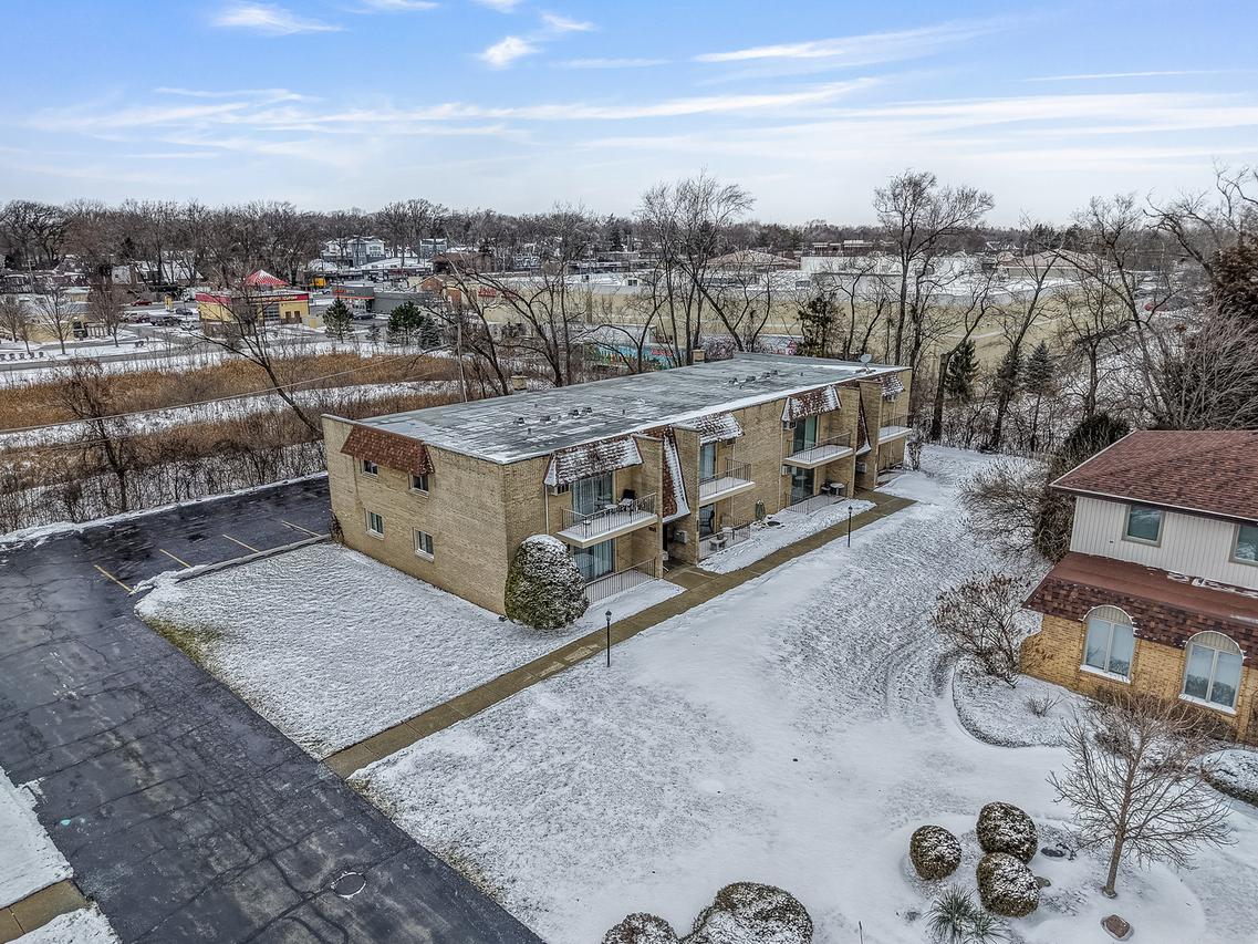 12830 S 71st Ave. #104, Palos Heights, IL 60463