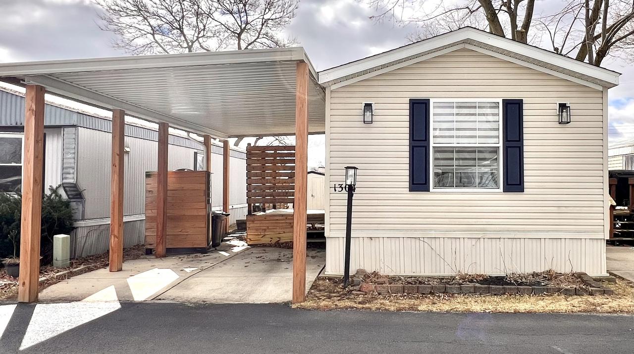 1304 Lauren Dr., Sandwich, IL 60548