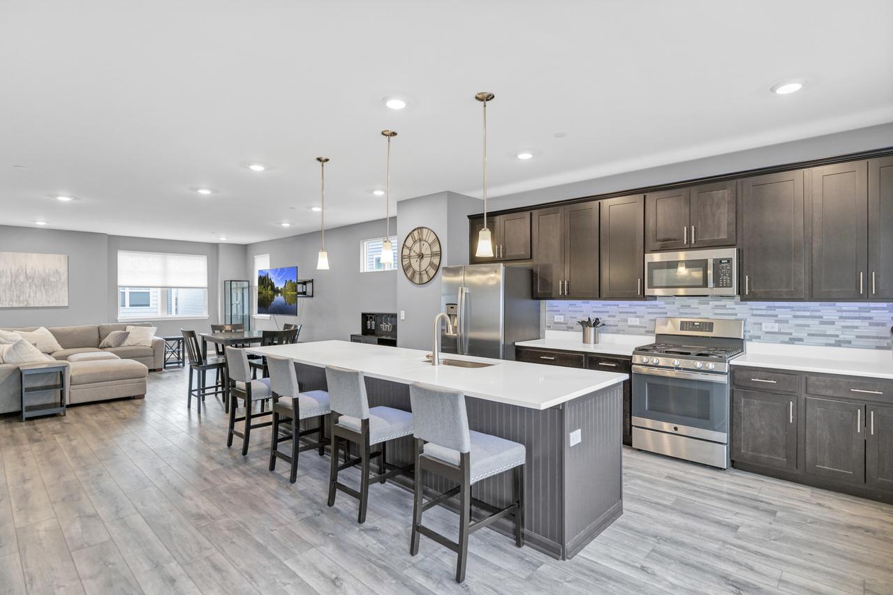 3306 Trillium Cir. #3001, Rolling Meadows, IL 60008