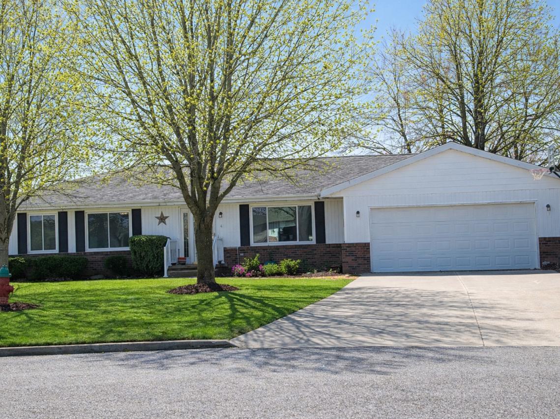 4 James Ct., Minier, IL 61759