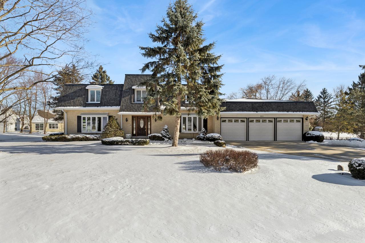 504 Rue Chamonix, Deer Park, IL 60010