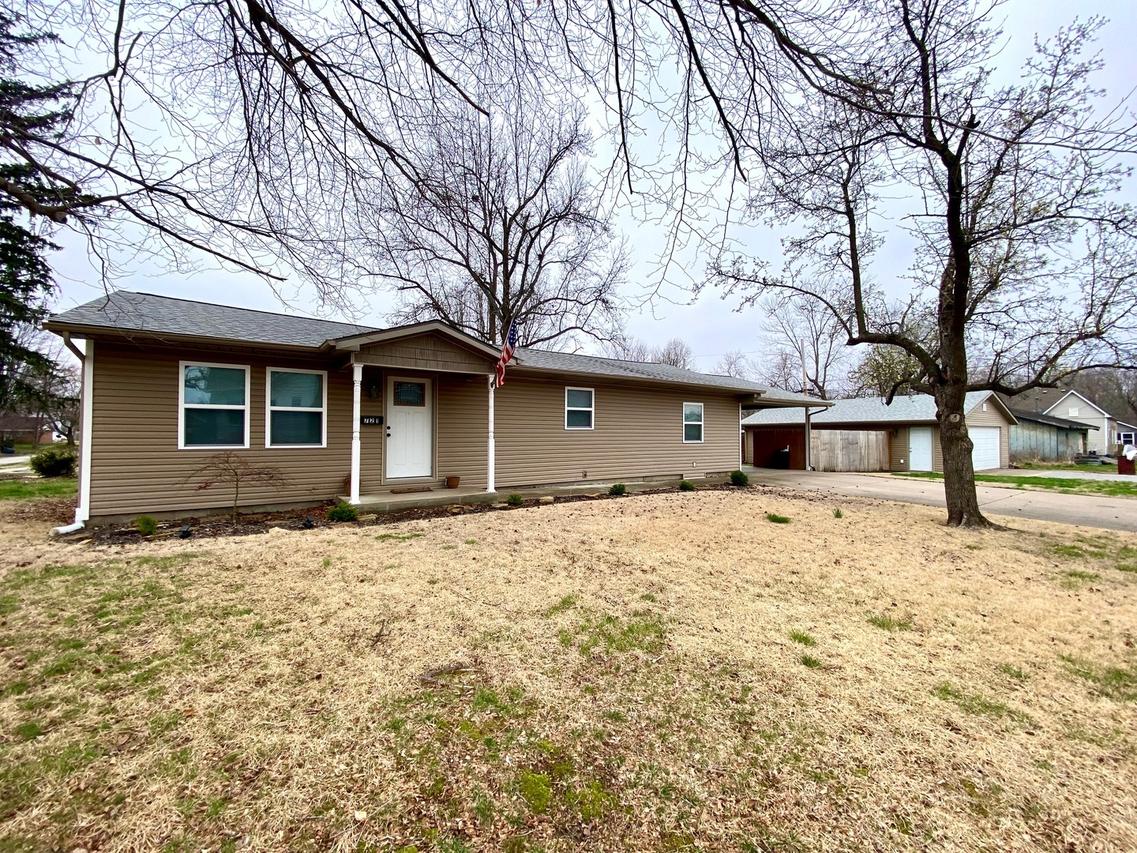 721 N 17th St., Herrin, IL 62848