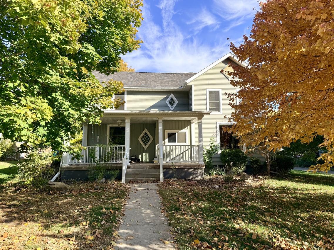 108 N Main St., Walnut, IL 61376