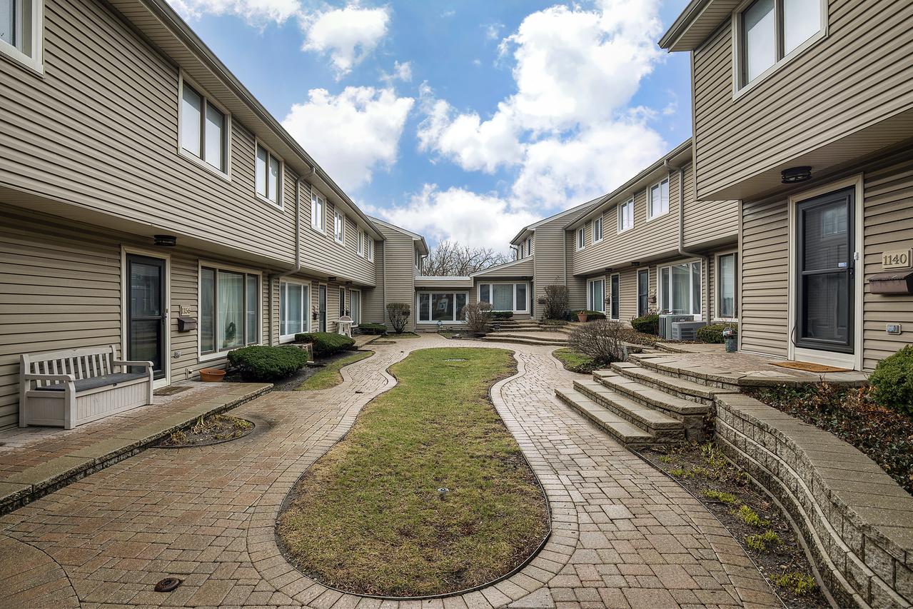 1150 Meadow Rd., Northbrook, IL 60062