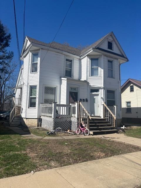 708 N Lee St., Bloomington, IL 61701
