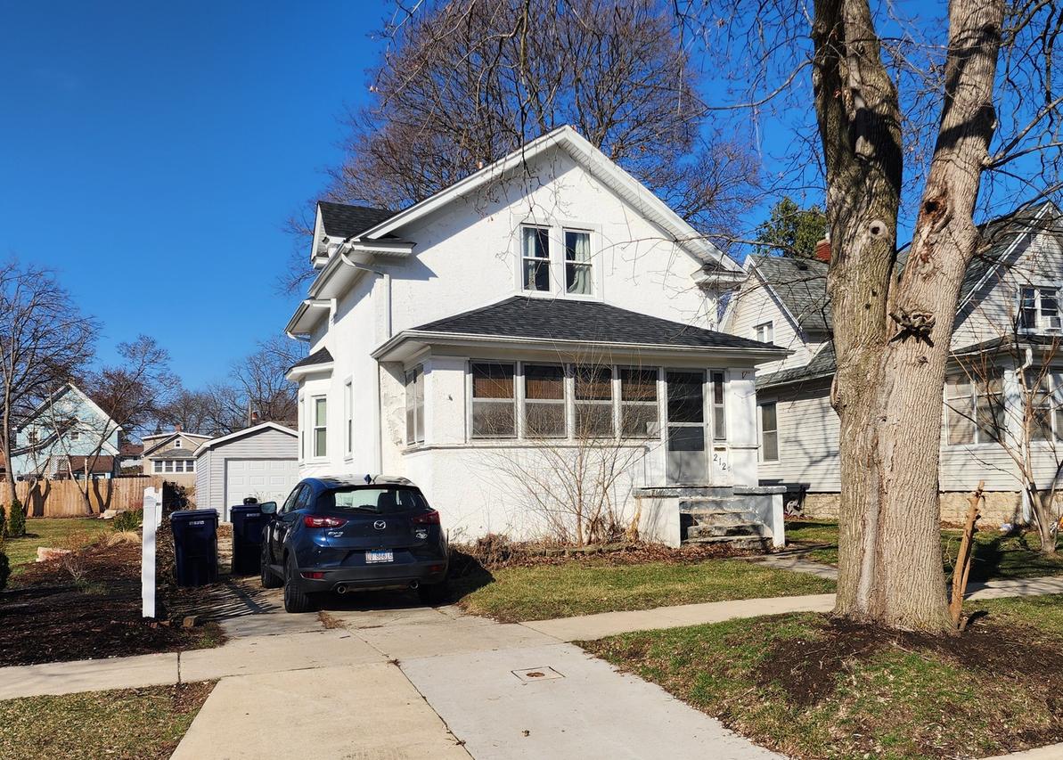 [Address Hidden by Seller], Elgin, IL 60123