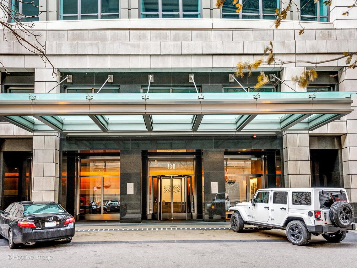 130 N Garland Ct. #1701, Chicago, IL 60602