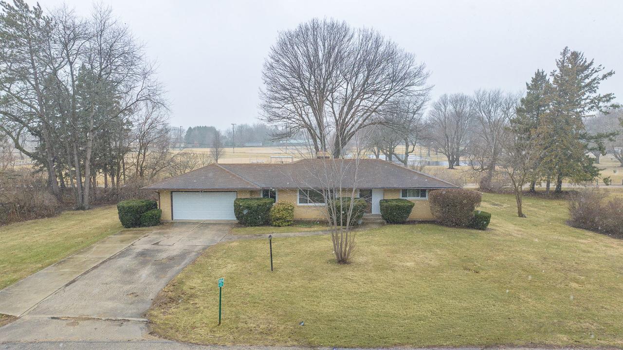 1854 N Weller Dr., Mount Morris, IL 61054