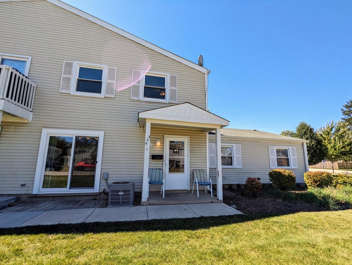 334 Marcia Ct. #C, Bartlett, IL 60103