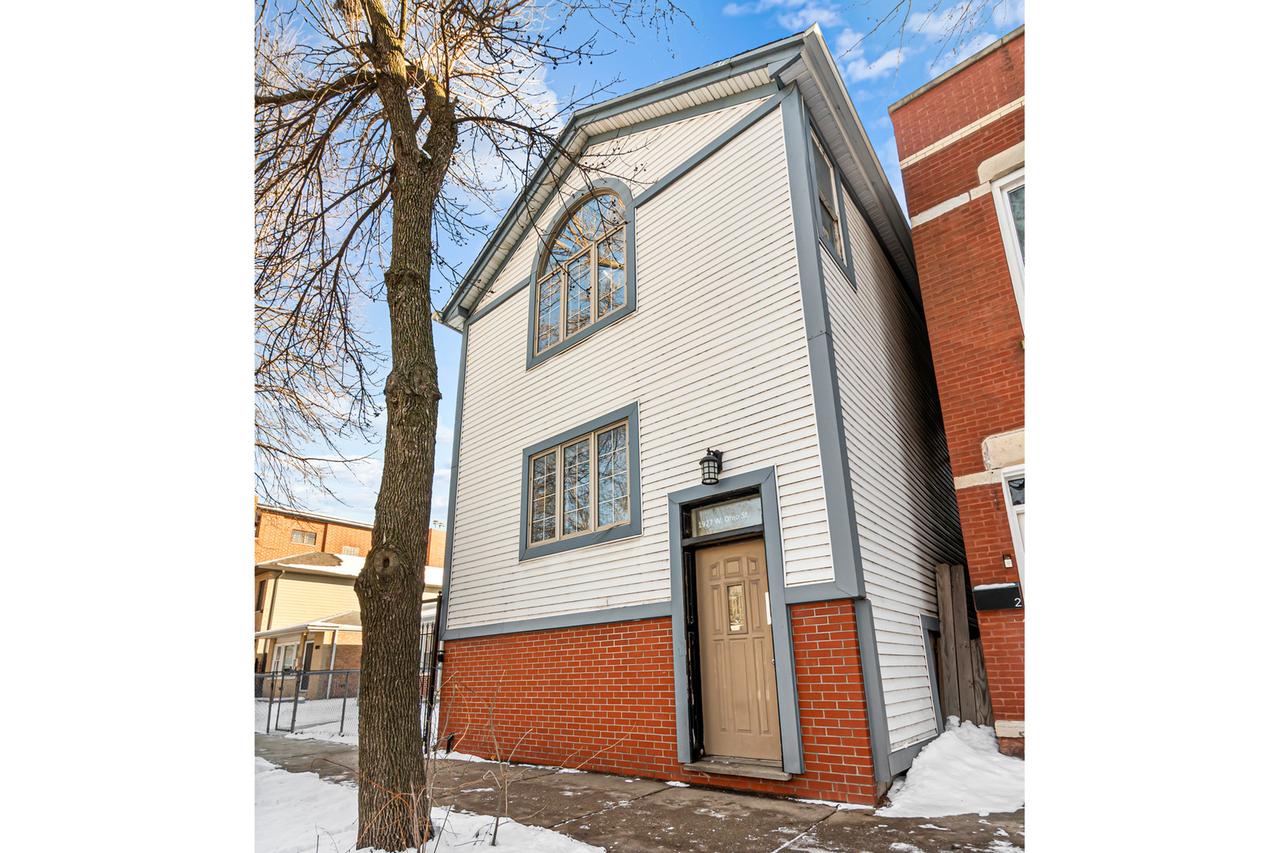 1927 W Ohio St., Chicago, IL 60622