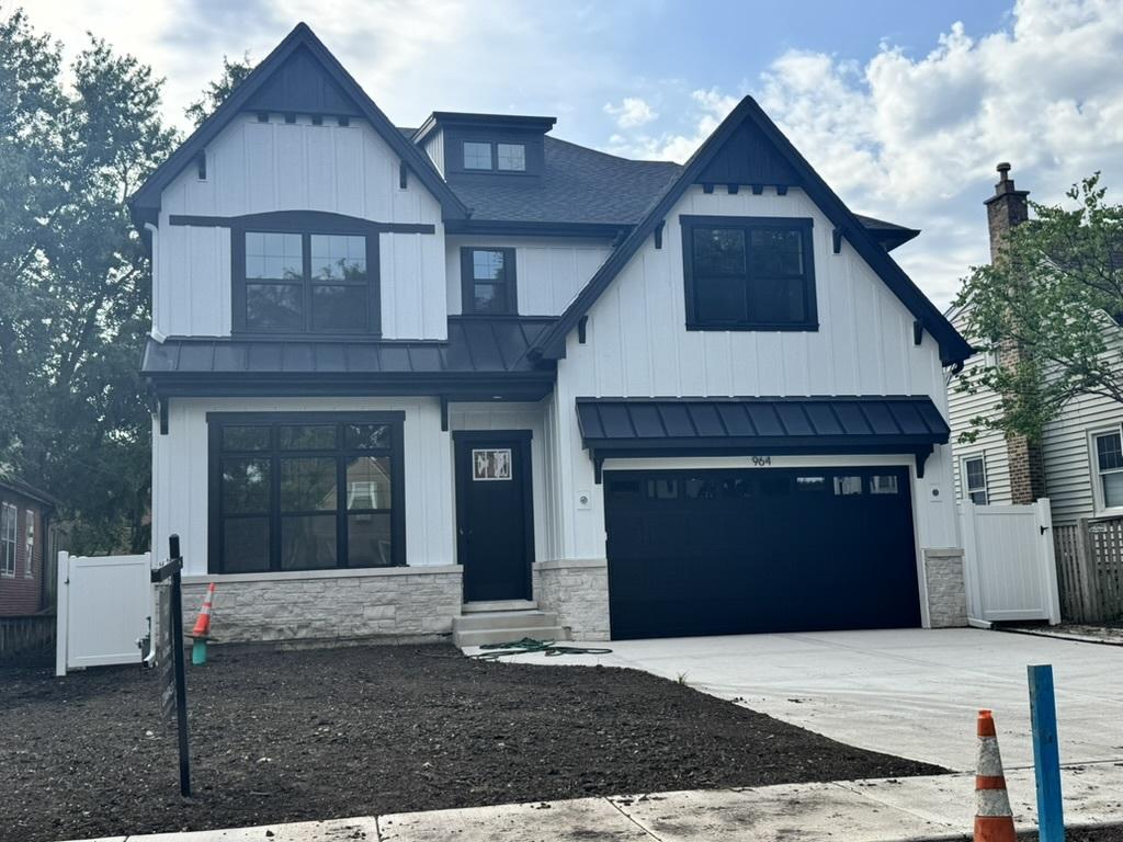 964 S Hillside Ave., Elmhurst, IL 60126