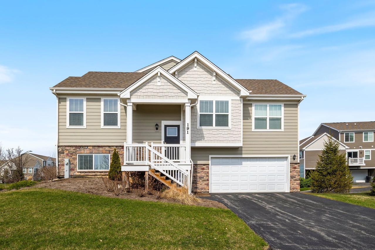 191 Goldenrod Dr., Elgin, IL 60124