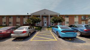 693 E Fullerton Ave. #203, Glendale Heights, IL 60139