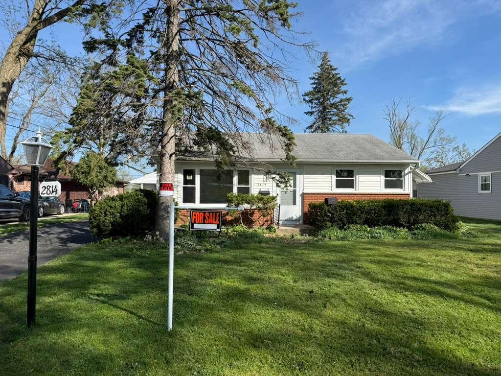 2814 Cardinal Dr., Rolling Meadows, IL 60008