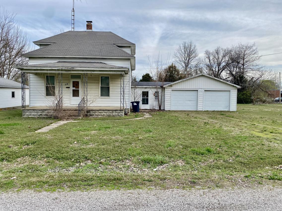 210 Rolston St., Centralia, IL 62801