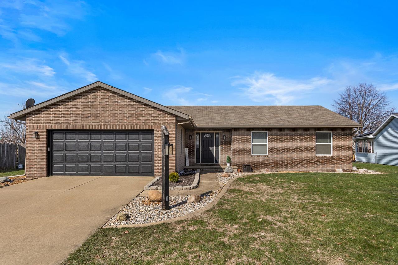 509 Crestwood Dr., Champaign, IL 61822