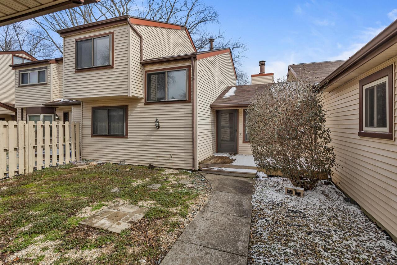 [Address Hidden by Seller], Urbana, IL 61802