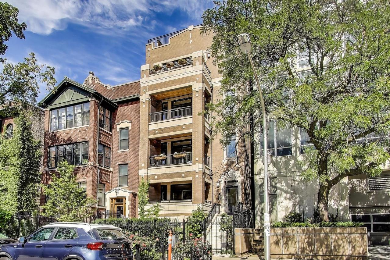 456 W Briar Pl. #2, Chicago, IL 60657