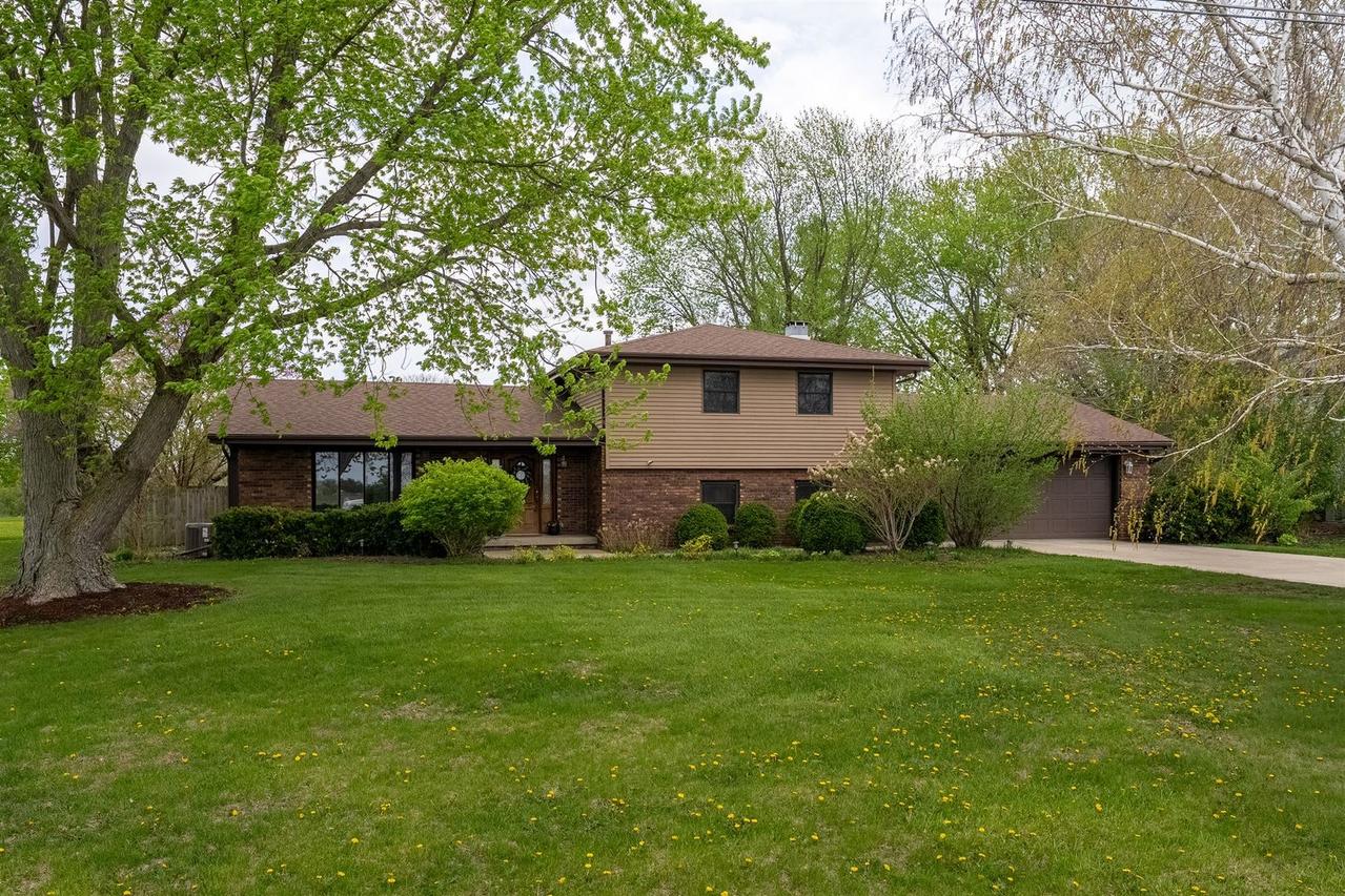 1102 Countryside Ln., Pontiac, IL 61764