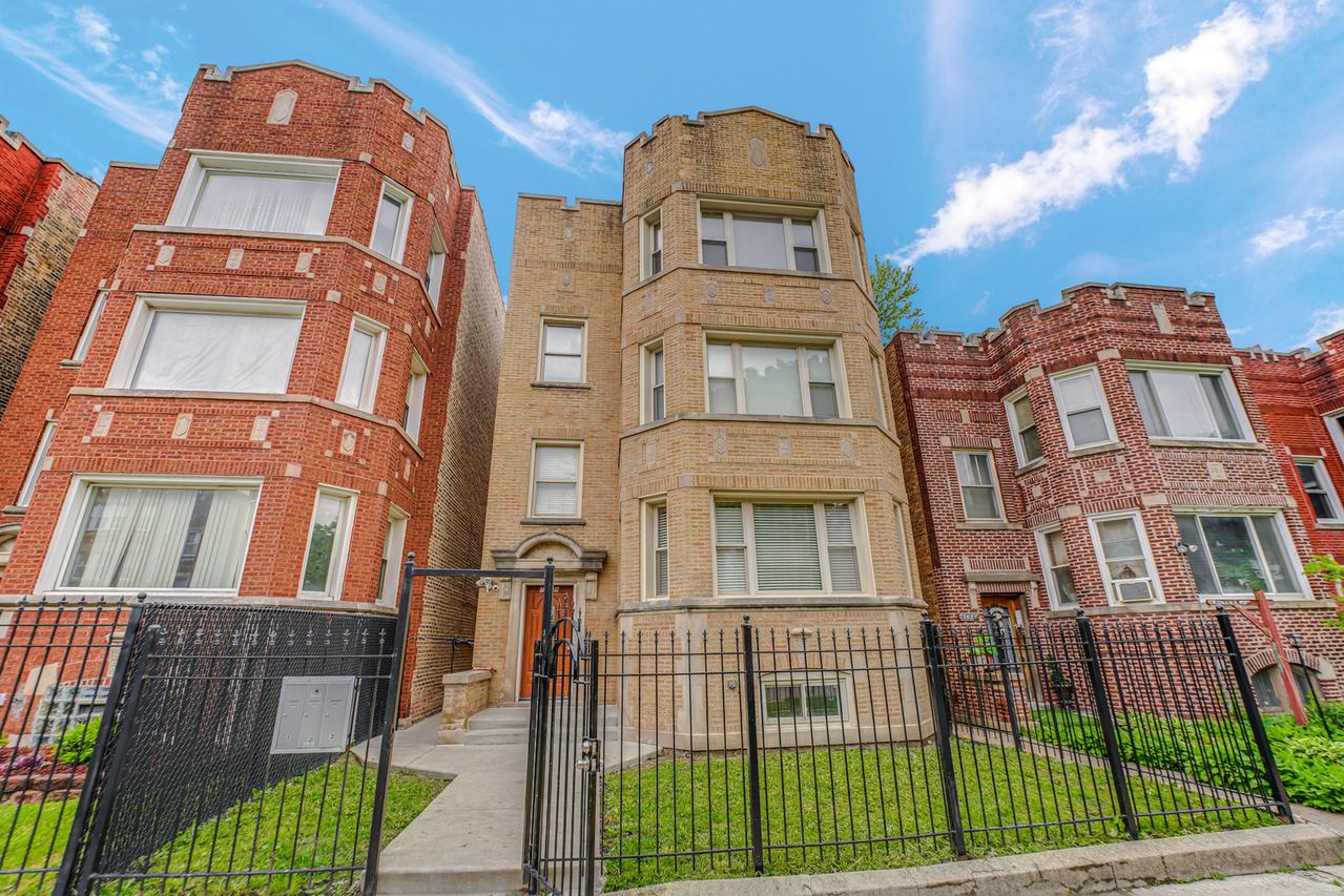 7829 S Winchester Ave., Chicago, IL 60620