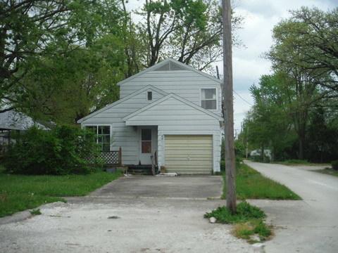 405 S 4th St., Fairbury, IL 61739