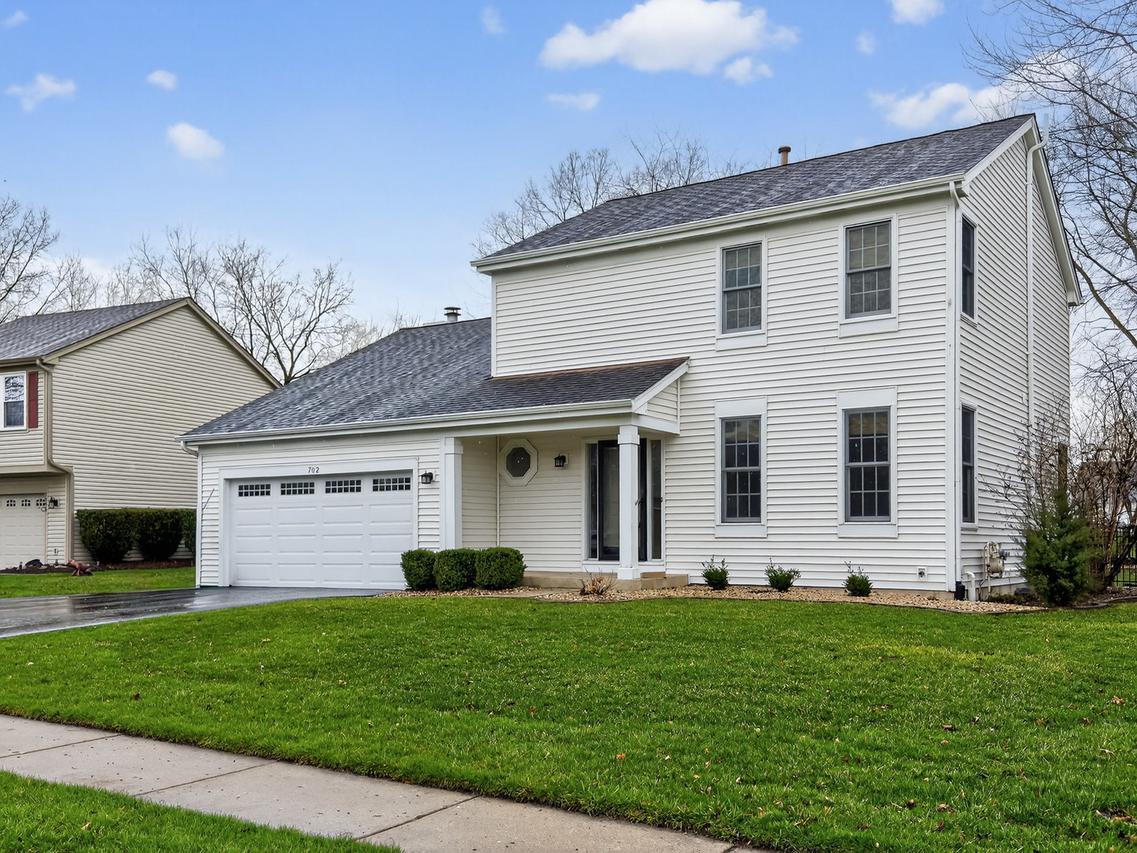 702 Pinehurst Dr., North Aurora, IL 60542