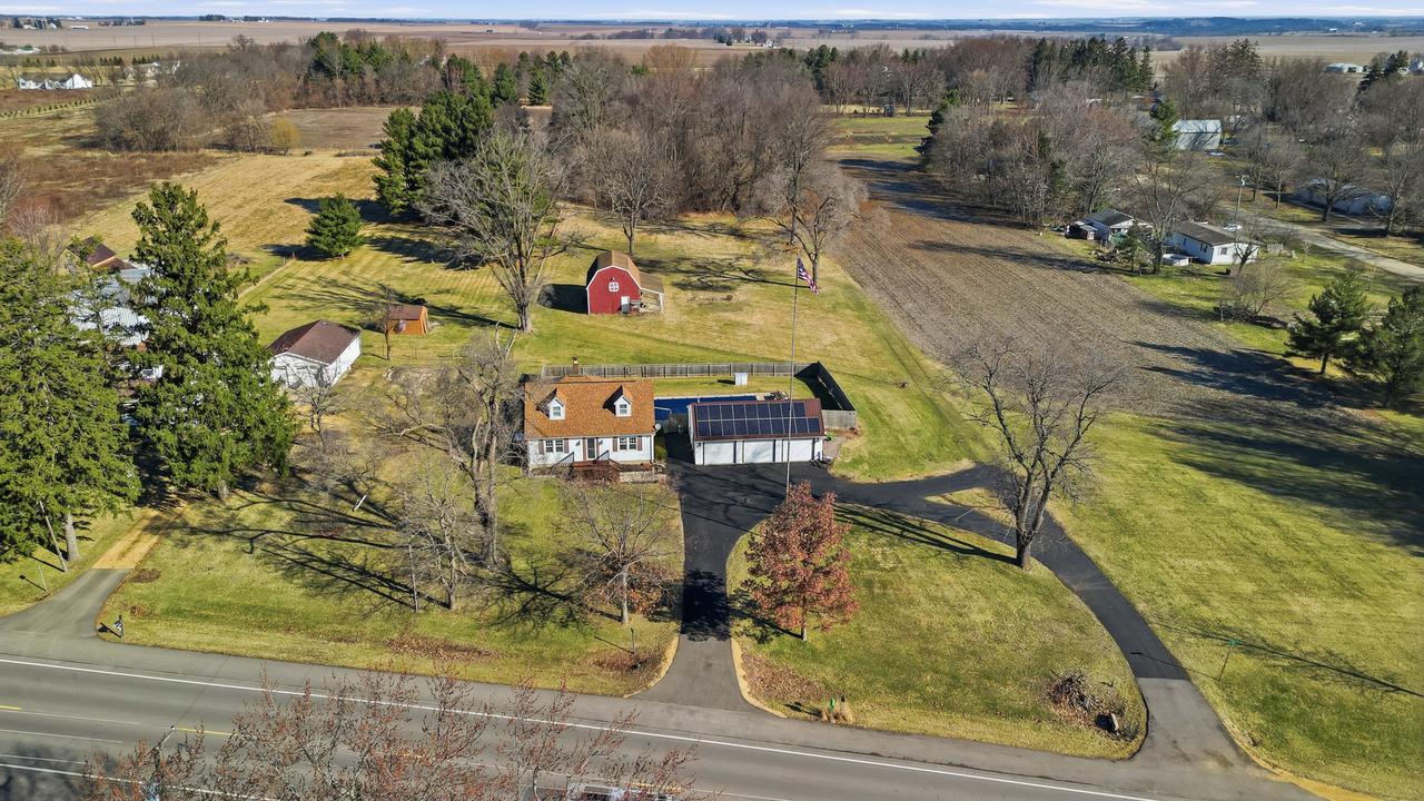 4126 W Il Rt 64, Mount Morris, IL 61054