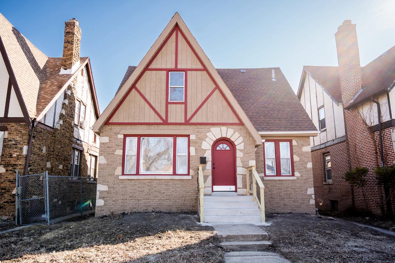 15641 Marshfield Ave., Harvey, IL 60426