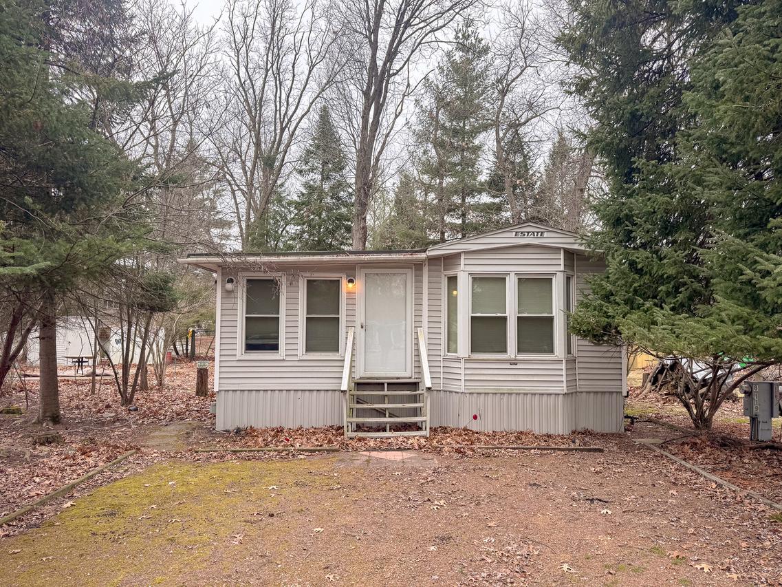 8/119 & 120 Woodhaven, Sublette, IL 61367