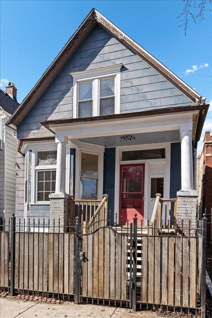 2536 N Central Park Ave., Chicago, IL 60647