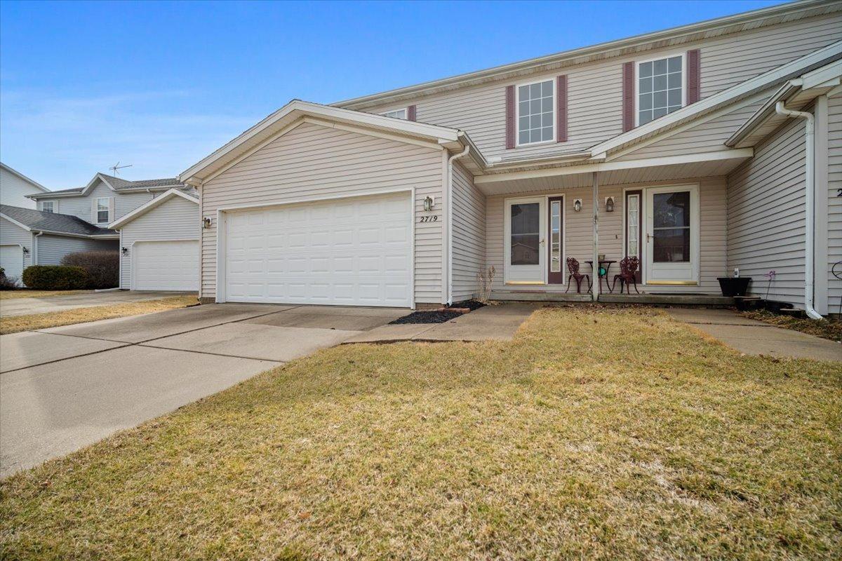 2719 Gill St., Bloomington, IL 61704